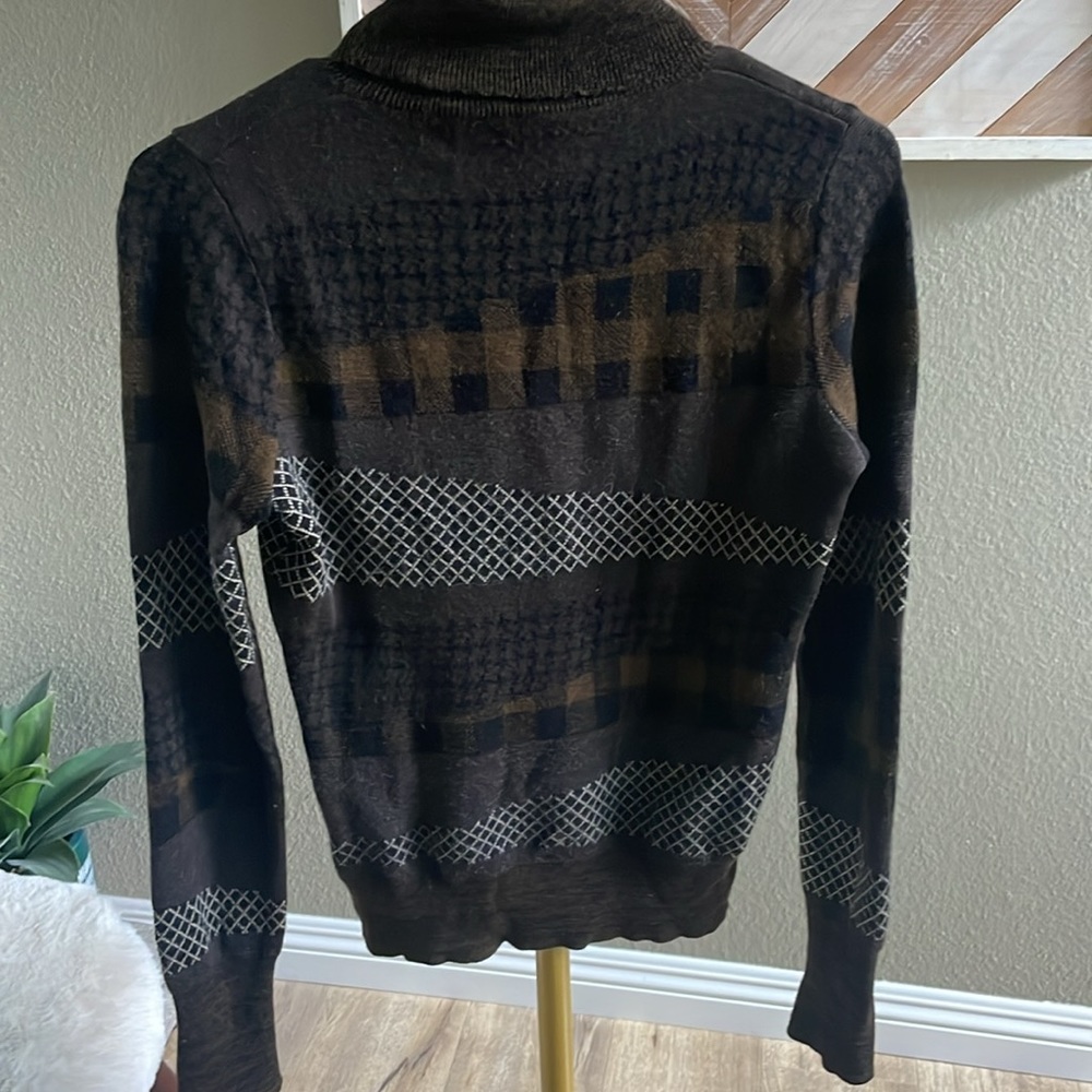 DKNY wool turtleneck sweater in size small - Picture 6 of 6